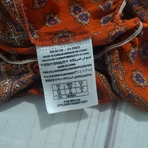 3 FOR 12 SALE Guess Boho Top Size Small - Picture 10 of 12